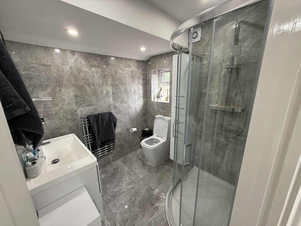 Professional bathroom deep cleaning Binley